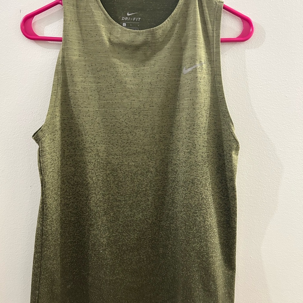 The Nike Tee Dri Fit Tank Top Olive Green Women’s L  Athletic Training